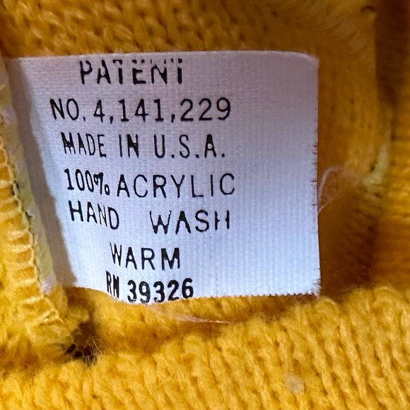 Vintage Iowa Hawkeyes tam beanie hat with Pom Pom and brim - Picture 4 of 4